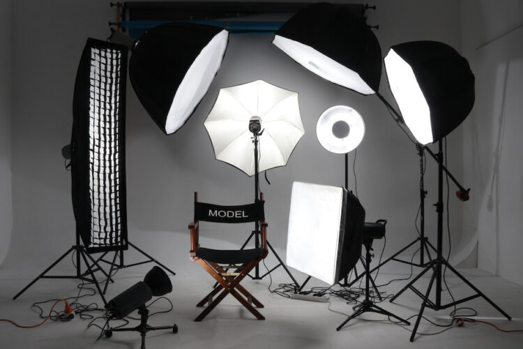studio lighting flash light photography with various modifier